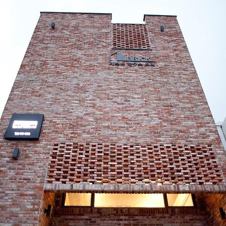 Guest House Brick Jeju Exterior photo