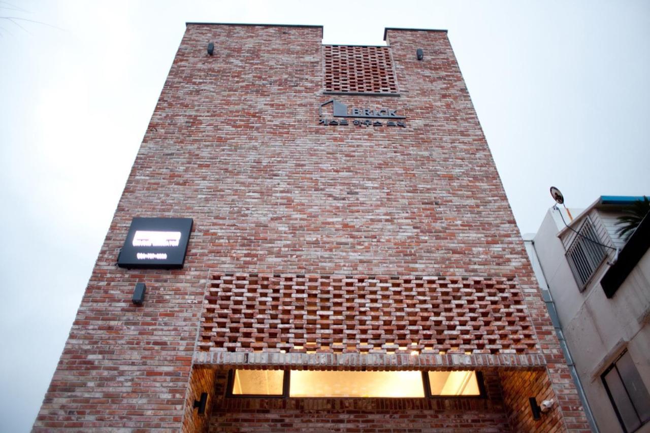 Guest House Brick Jeju Exterior photo